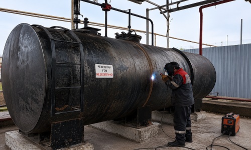 Repair of fuel tanks for gas stations and agricultural enterprises