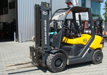 Погрузчики - CATERPILLAR, DOOSAN и другие