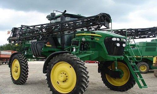 Overhaul of hydraulics (HST) of a self-propelled sprayer