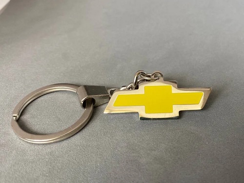 Металлический брелок Chevrolet на заказ в Киеве