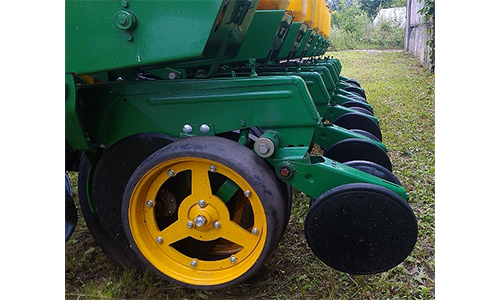 Услуги по модернизации копировального колеса сеялки John Deere