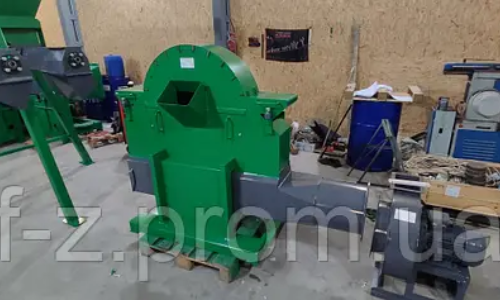 RM7 series hammer type chipper